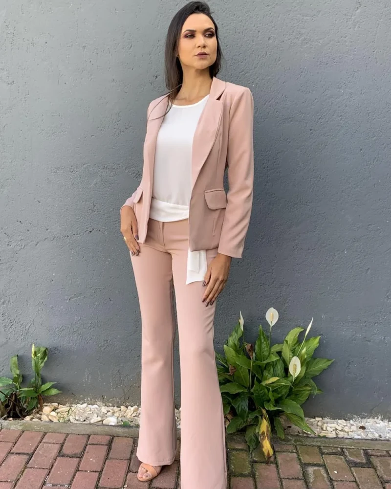 Terno Feminino com Blazer tradicional 