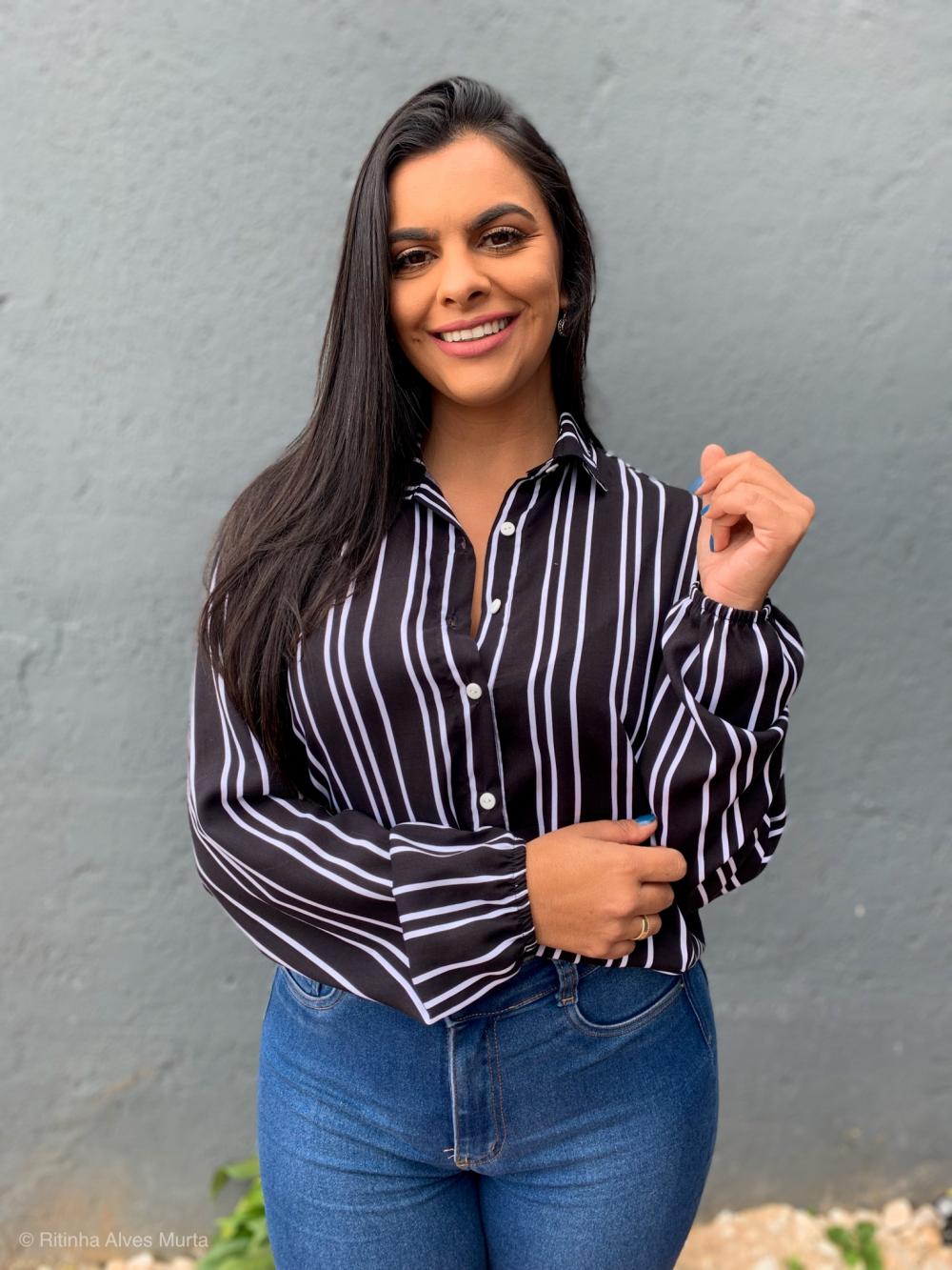 Camisa de manga longa Listrada Preta Carla 