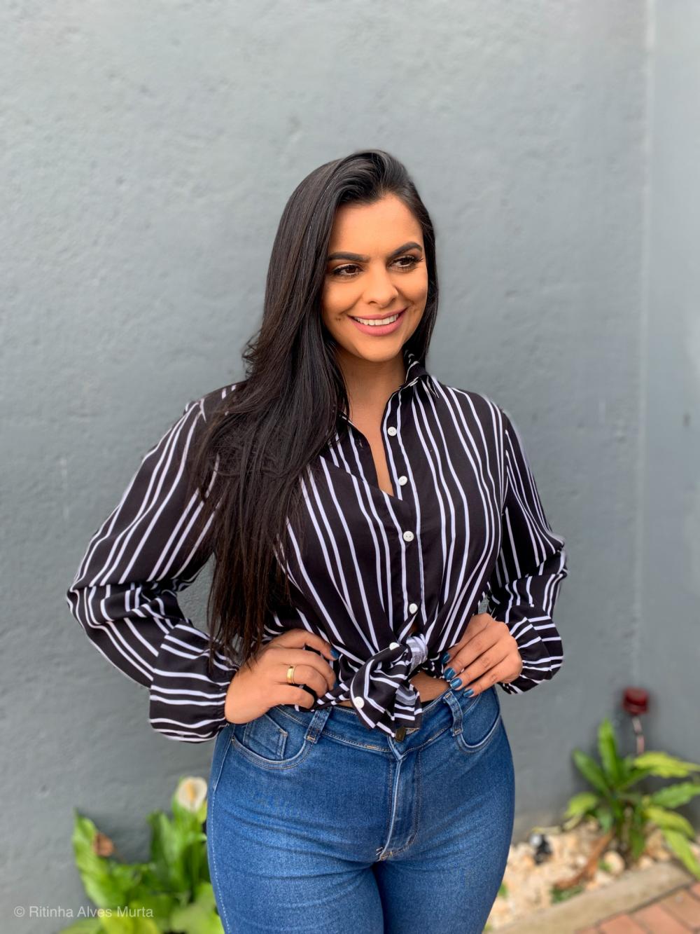 Camisa de manga longa Listrada Preta Carla 