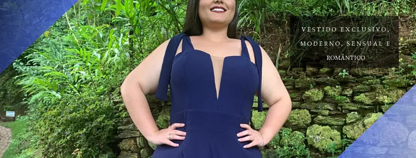 Vestido Madrinha de Casamento Azul Marinho com decote Ana Julia 
