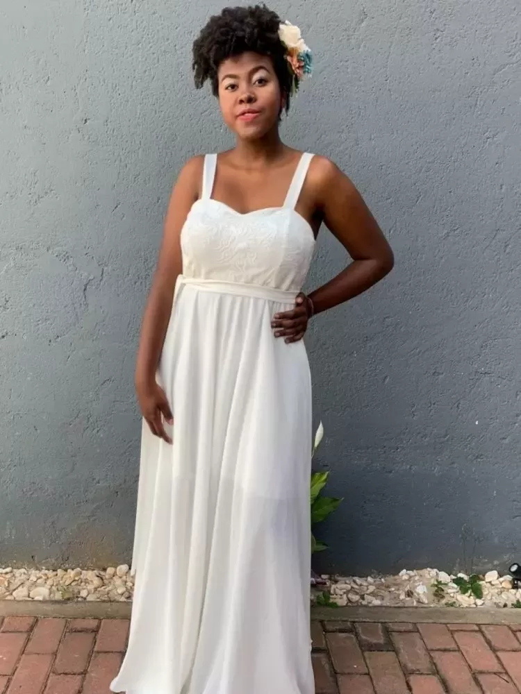 Vestido de noivas Simples Off White Madri 