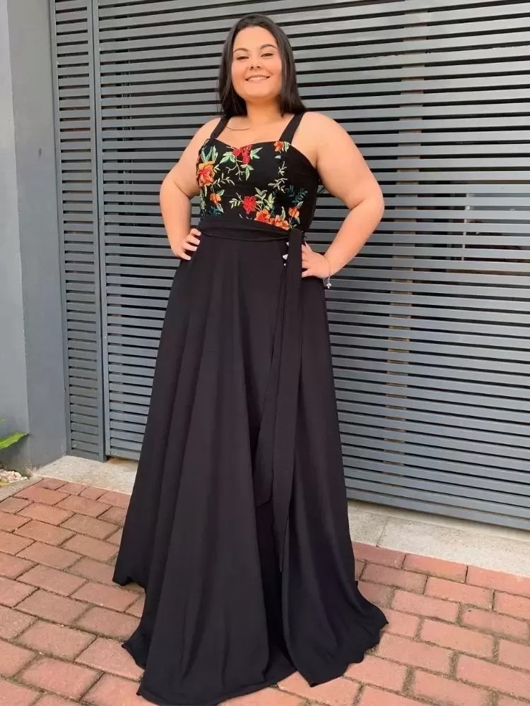 Vestido Simples Madri Preto