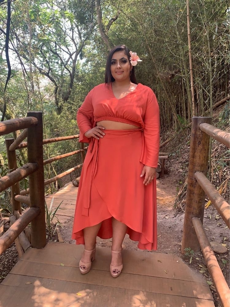 Conjunto Cropped com Manga + Saia Mullet Coral