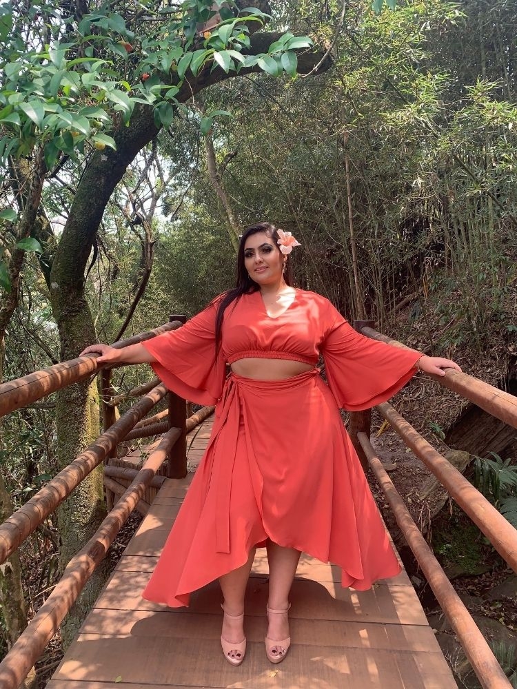 Conjunto Cropped com Manga + Saia Mullet Coral