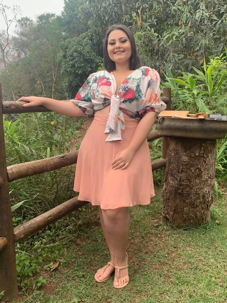Conjunto Cropped Dos Anjos + Saia Curta Nude