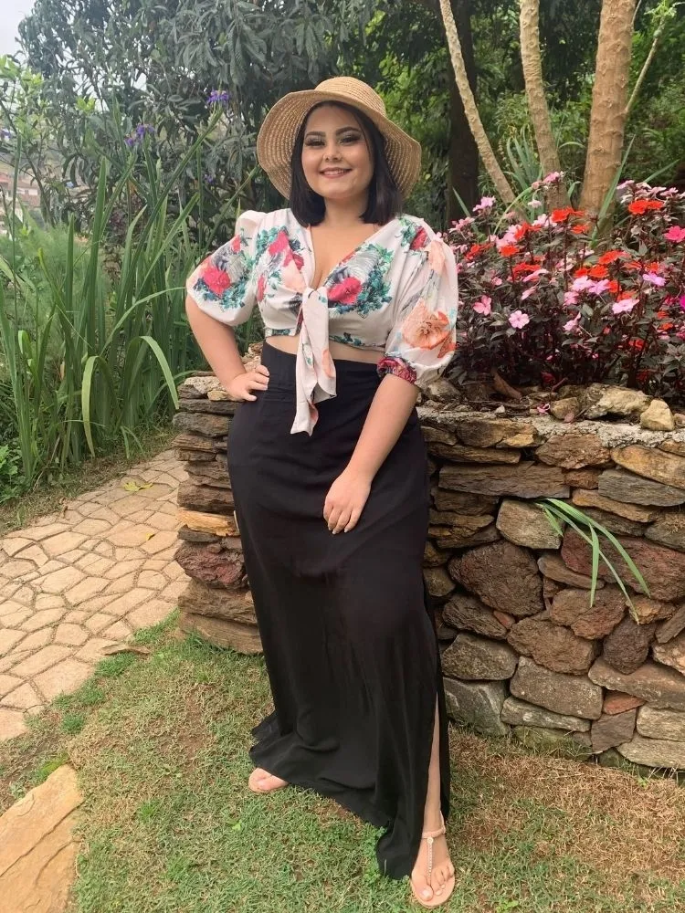 Conjunto Cropped Amarração Manga Bufante Dos Anjos e Saia Longa Preta