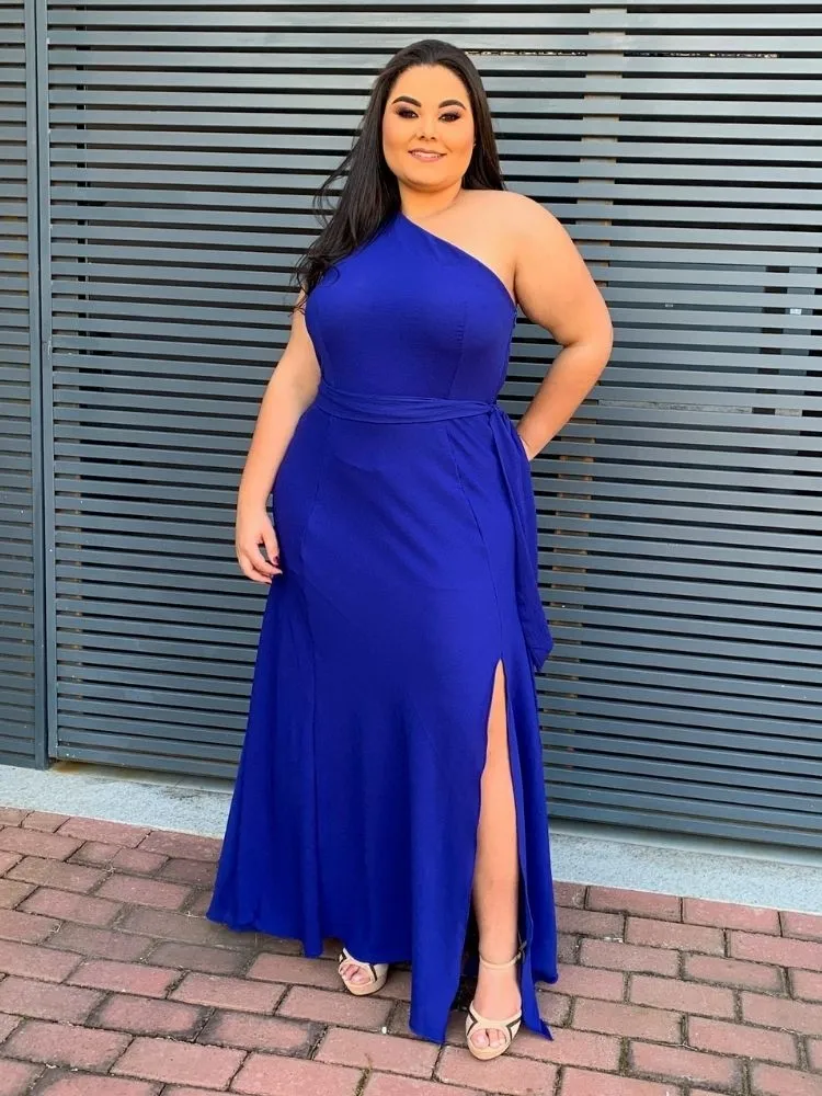 Vestido Longo Azul Royal Sober Plus size com Fenda 