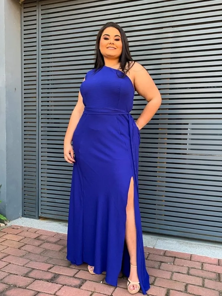 Vestido Longo Azul Royal Sober Plus size com Fenda 