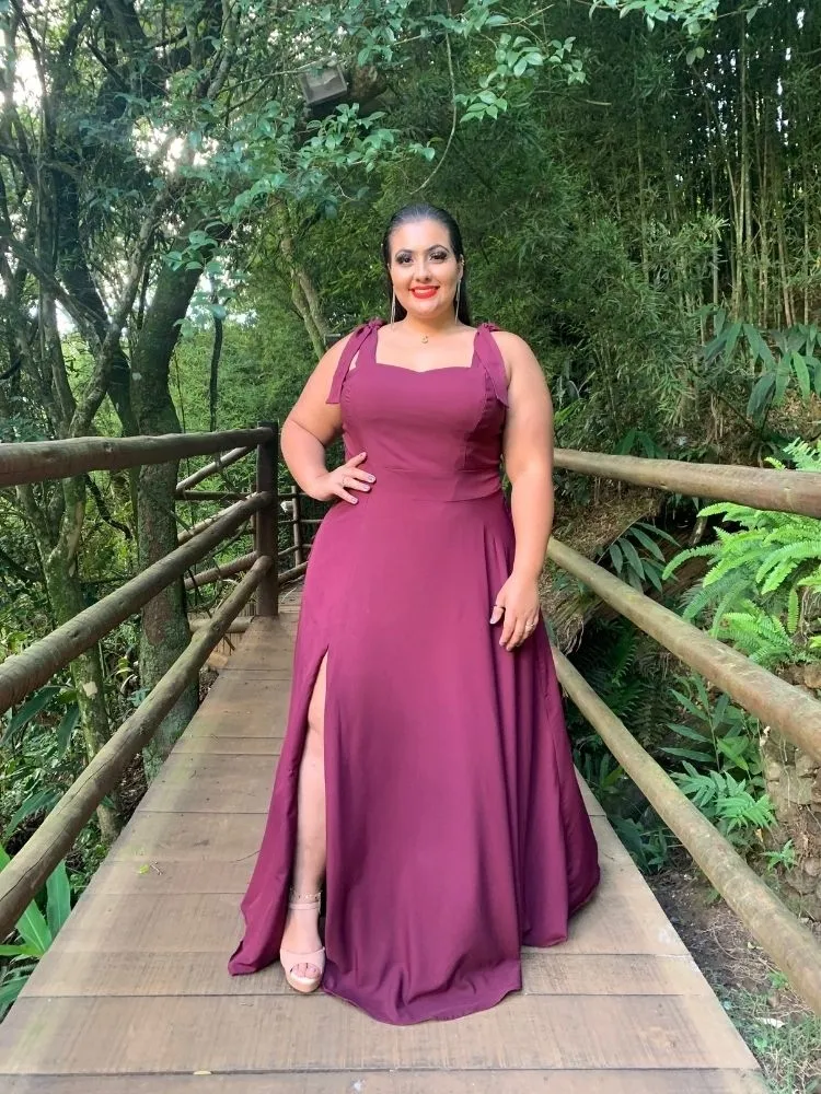 Vestido de Madrinha Ana Julia Marsala Uva Fosco