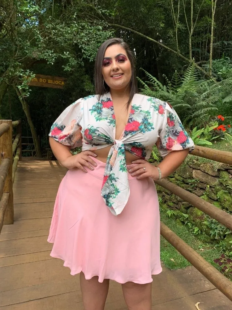 Conjunto Cropped Dos Anjos + Saia Curta Nude