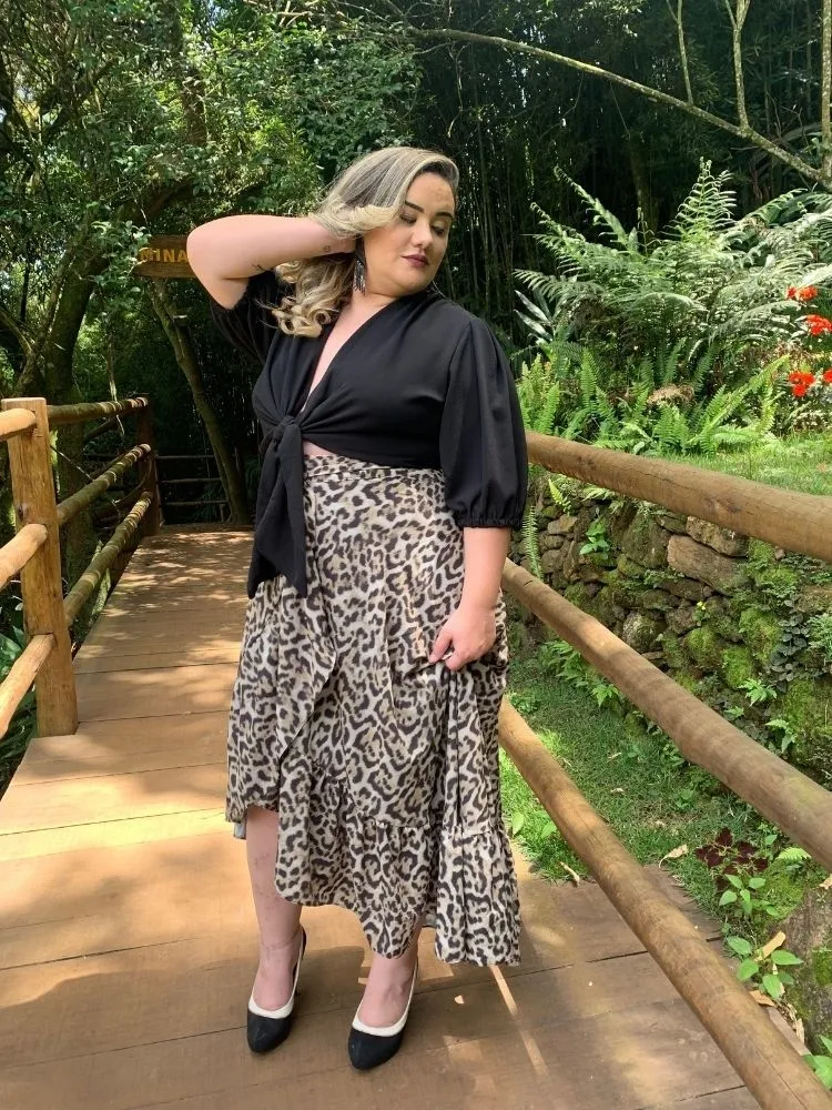Cropped Manga Bufante e Saia Envelope Babado Animal Print