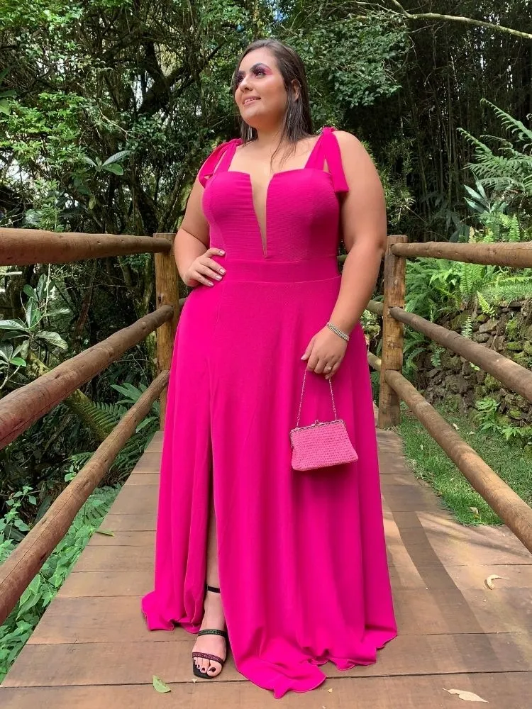 Vestido Madrinha de Casamento com decote Ana Julia Rosa Pink
