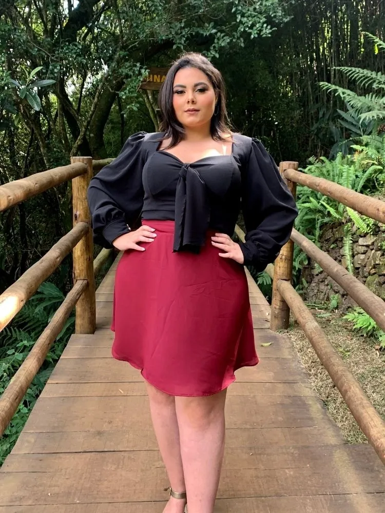 Conjunto Cropped dos Anjos Manga Bufante e Saia Curta
