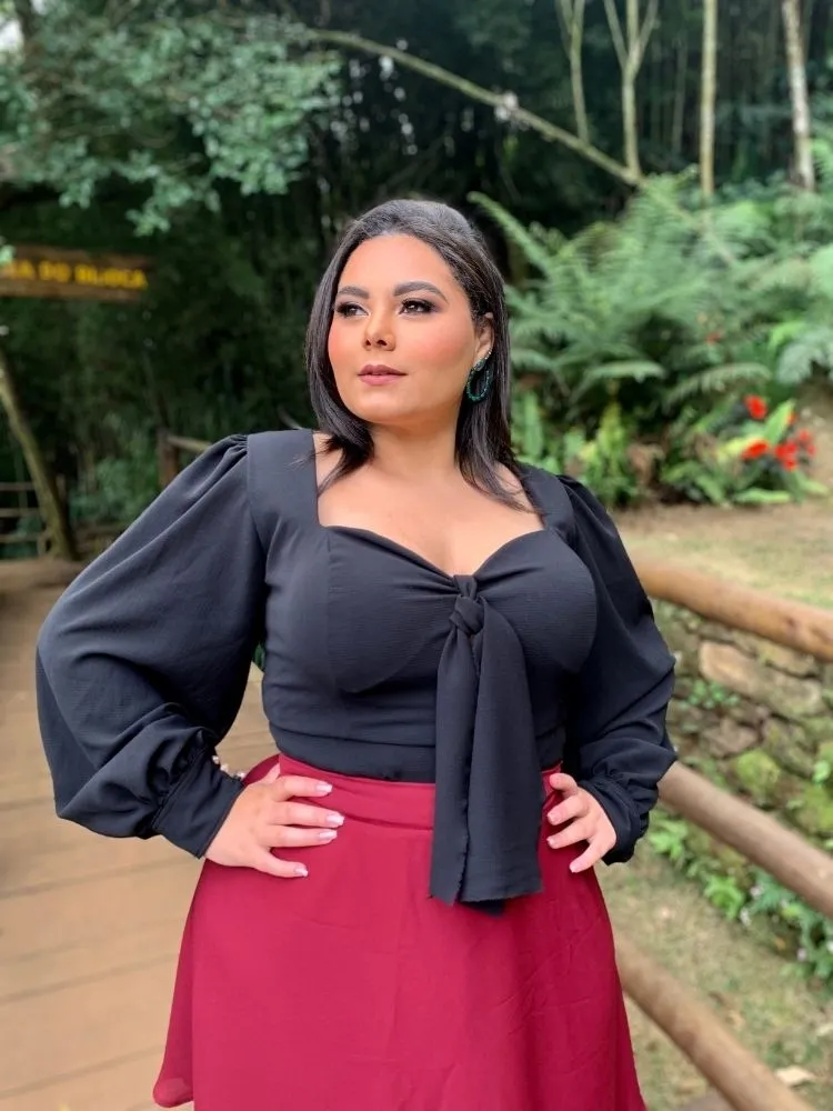 Conjunto Cropped dos Anjos Manga Bufante e Saia Curta