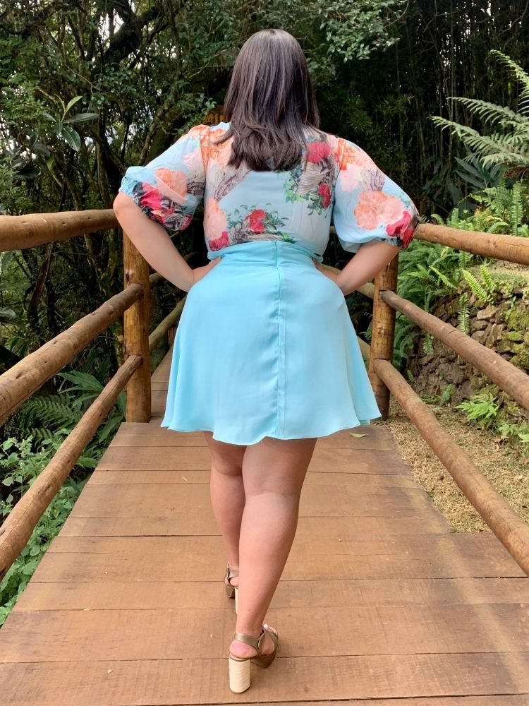 Conjunto Cropped Dos Anjos e Saia Curta Azul Tiffany