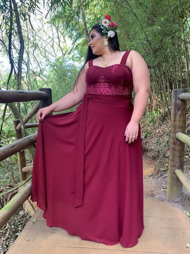 Vestido Simples Madri Marsala