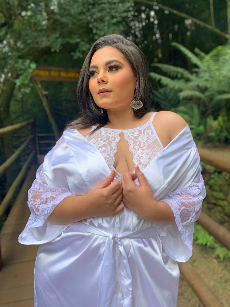 Robe De Cetim Modelo Laura Branco