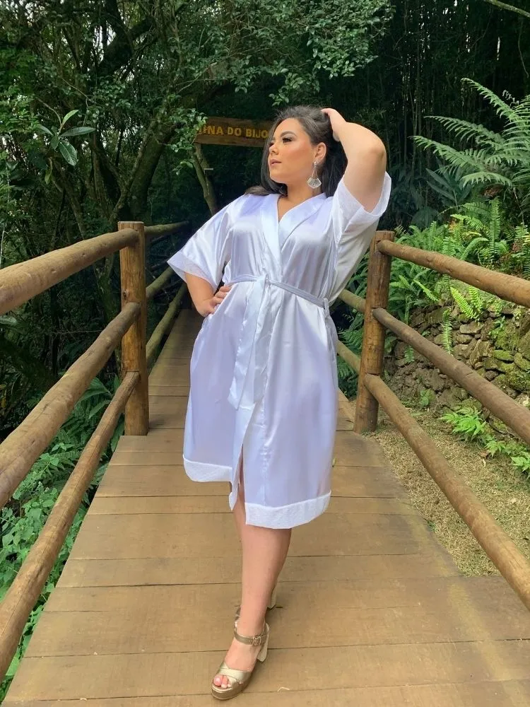 Robe De Cetim Modelo Patrícia Branco