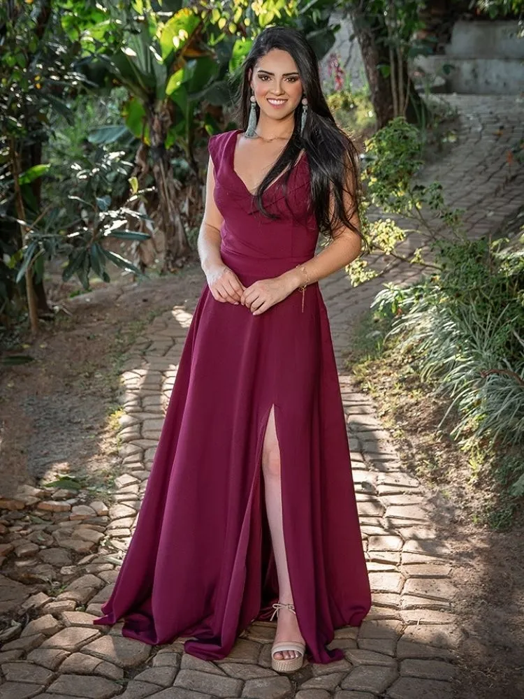 Vestido Longo Madrinha de Casamento Vanessa Marsala com Fenda
