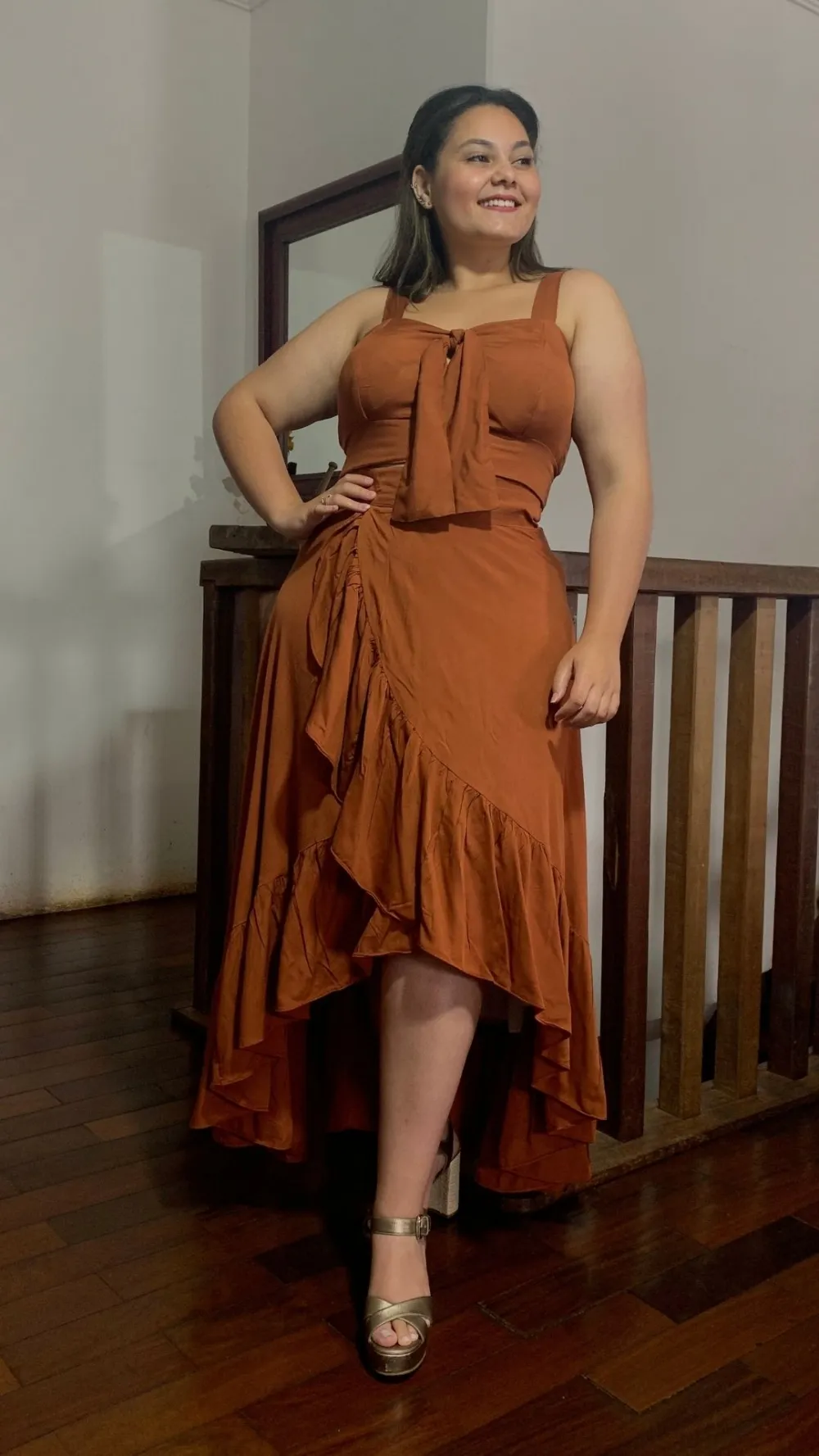 Conjunto Cropped Terracota e Saia Envelope