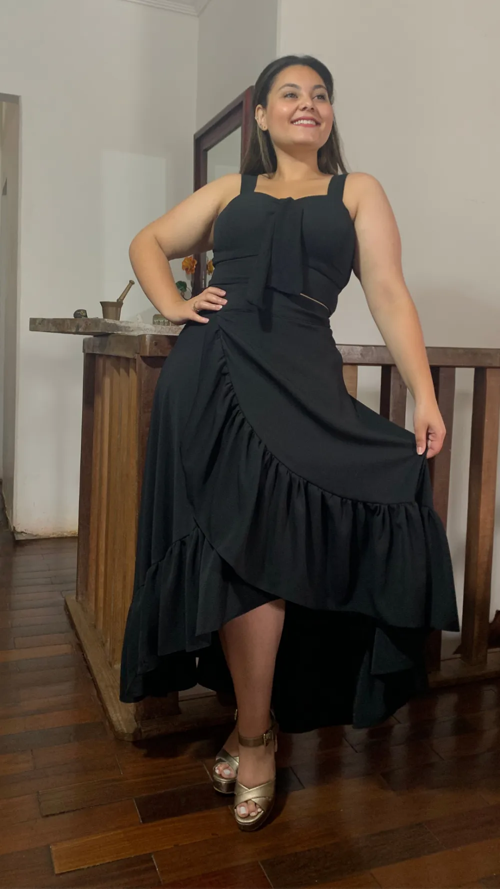 Conjunto Cropped Preto e Saia Envelope